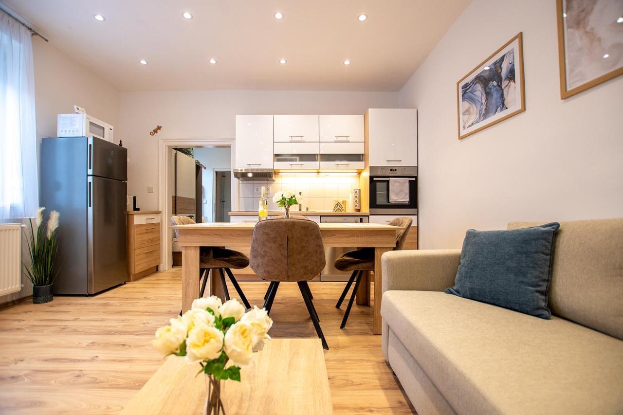 Apartamento Zora Lak Sopron Exterior foto